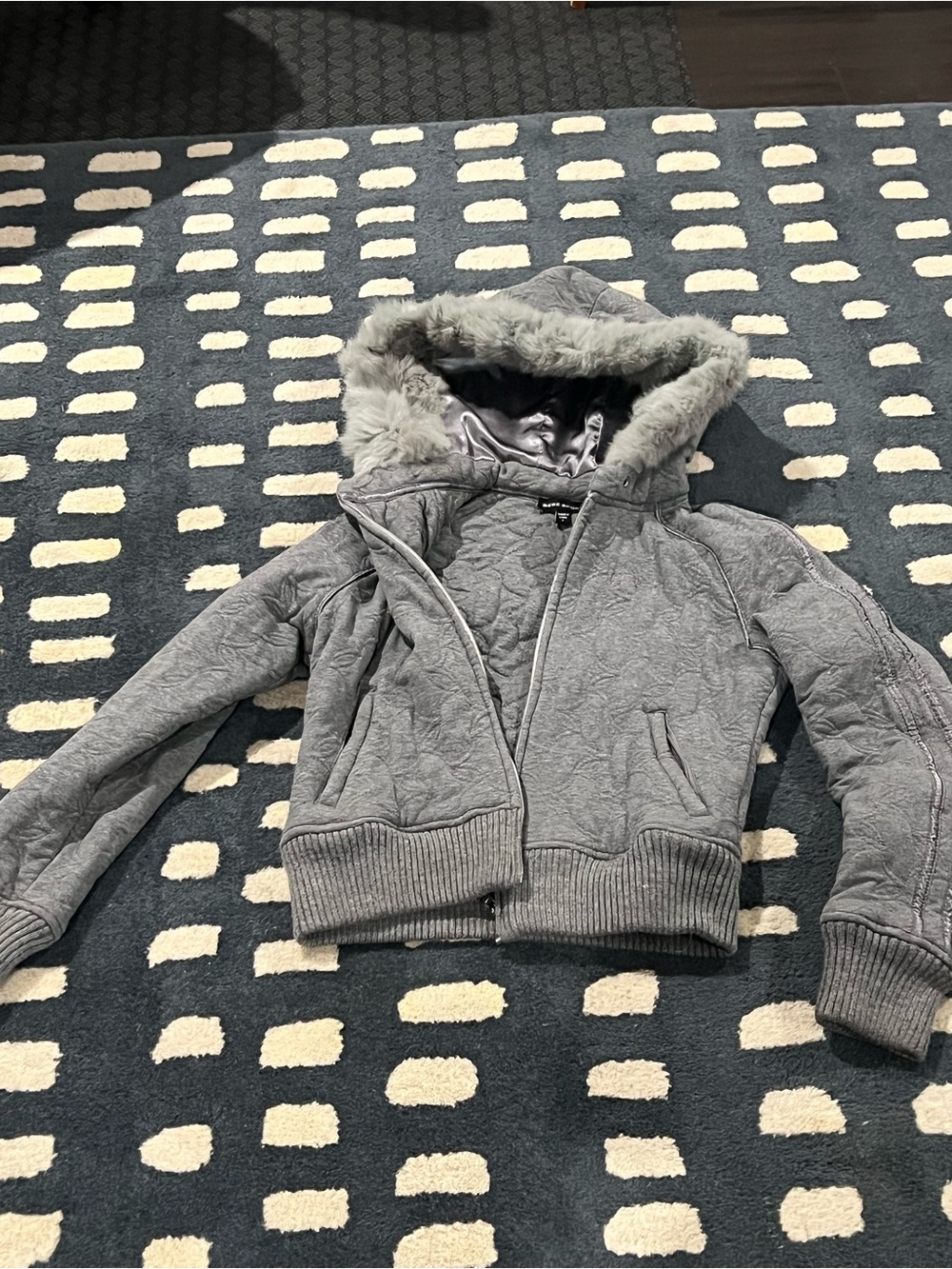 Gray Faux-Fur Hooded Quilted Jacket women’s size small (fits XS)